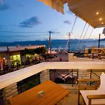 Aparthotel G. Kiapekou 4*