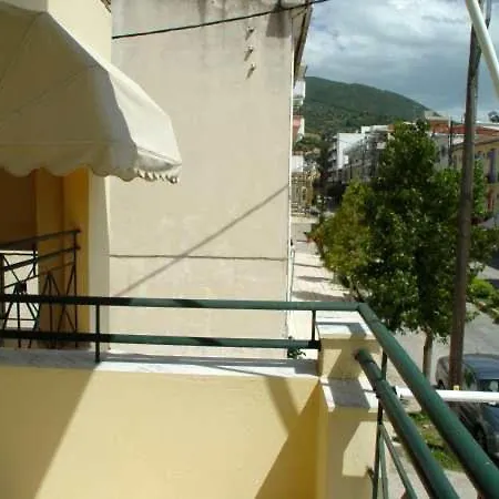 G. Kiapekou 3* 卢特拉艾季普苏