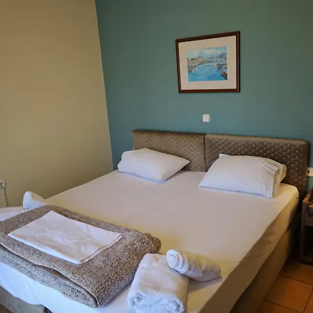 Aparthotel G. Kiapekou Loutra Edipsou (Evia)
