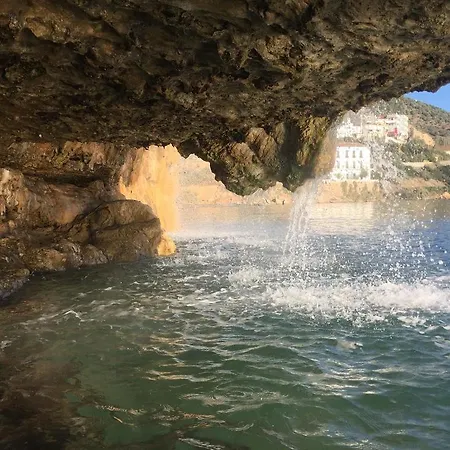 G. Kiapekou Aparthotel Loutra Edipsou (Evia)
